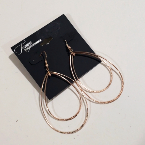 Gold tone Polished Textured Double Hoops 3.25-in drop Earrings - Women's Jewelry - Picture 4 of 11